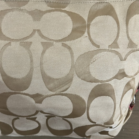 Coach F15067 Beige and Pink Shoulder Monogram Canvas and Leather Bag - Picture 9 of 11